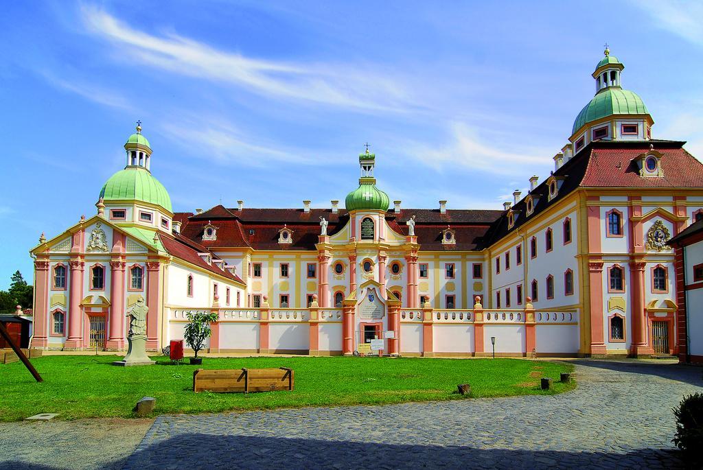Gaestehaeuser St. Marienthal Exterior photo